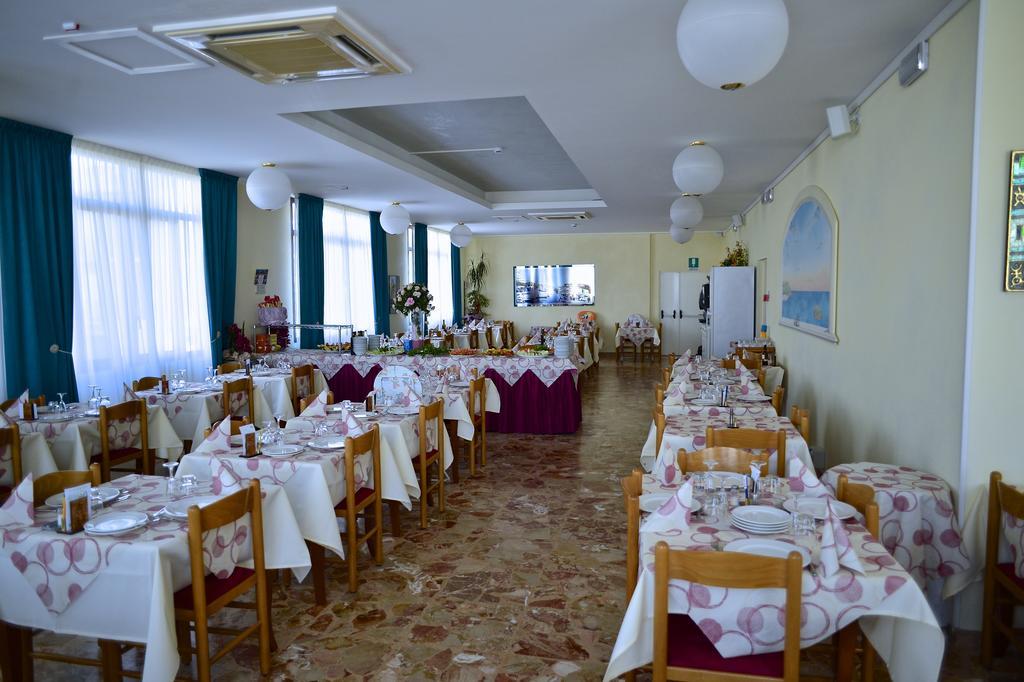 Hotel Gabry Cervia Eksteriør bilde