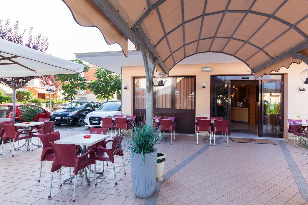 Hotel Gabry Cervia Eksteriør bilde